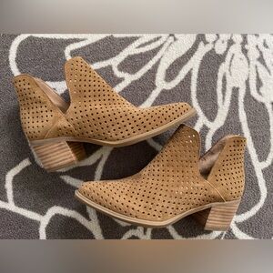 NWT, Steven by Steve Madden Danese Leather Booties, Size 7.5